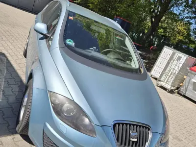 Gebraucht Seat Altea 125 PS (91 kW) 2010 Blau Kleinwagen
