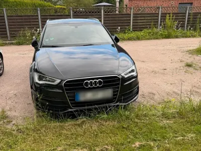 Gebraucht Audi A3 Sportback S-Line 110 PS (80 kW) 2015 Schwarz Kleinwagen