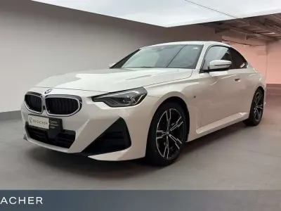 Gebraucht BMW 220 M Sport 184 PS (135 kW) 2025 Weiß Coupé