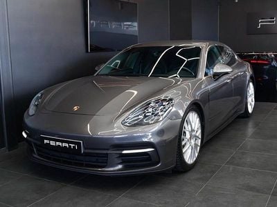 Porsche Panamera 4