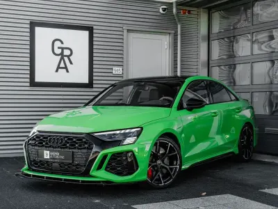 Gebraucht Audi RS3 Sport 400 PS (294 kW) 2022 Grün Limousine