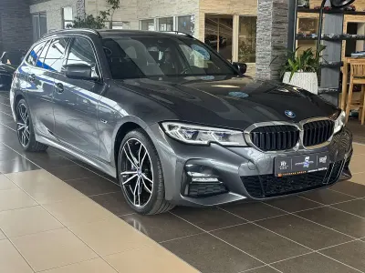 Gebraucht BMW 320e M Sport 204 PS (150 kW) 2022 Grau Kombi