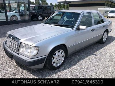 Usata Mercedes E280 197 CV (144 kW) 1992 Argento Berlina