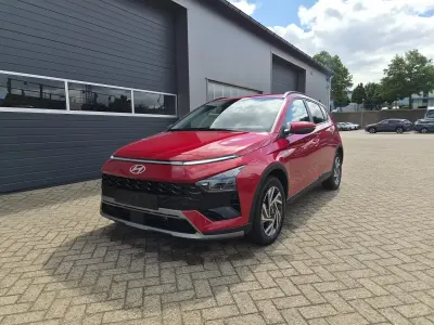Neu Hyundai Bayon Trend 90 PS (66 kW) 2026 Dragon red SUV