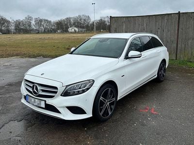 Gebraucht Mercedes C300e AMG 306 PS (225 kW) 2020 Weiß Limousine