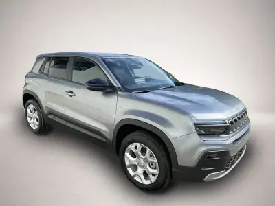 Neu Jeep Avenger Altitude 101 PS (74 kW) 2025 Grau SUV