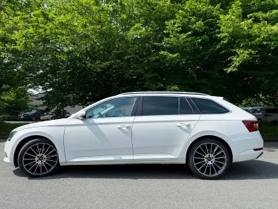 Gebraucht Skoda Superb Style 150 PS (110 kW) 2019 Weiß Kombi