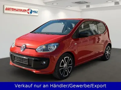 Usata VW up! Groove 75 CV (55 kW) 2013 Arancione Utilitaria