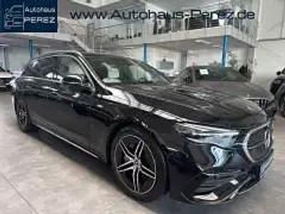 Gebraucht Mercedes E300 AMG 204 PS (150 kW) 2025 Schwarz Kombi