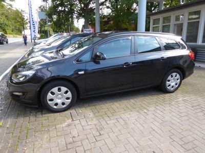 Gebraucht Opel Astra 101 PS (74 kW) 2015 Schwarz Kombi