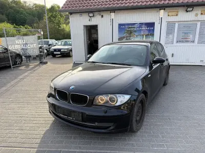 Usata BMW 118 Advantage 143 CV (105 kW) 2008 Nero Utilitaria