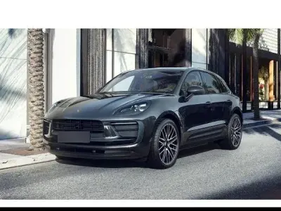 Gebraucht Porsche Macan 265 PS (194 kW) 2021 Tiefschwarz SUV