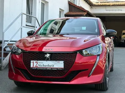 Gebraucht Peugeot e-208 Active 100 kW (136 PS) 2022 Rot Kleinwagen
