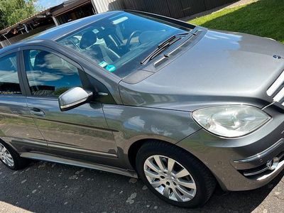 Mercedes B160
