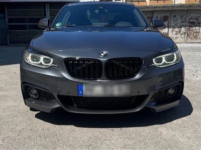 BMW 225