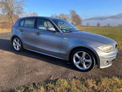 Gebraucht BMW 118 122 PS (89 kW) 2006 Grau Kleinwagen
