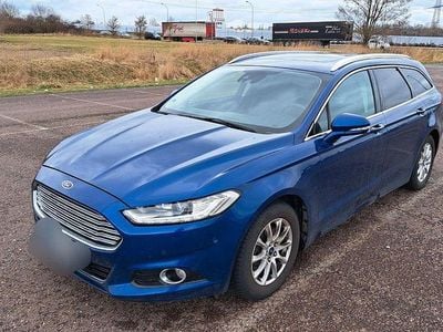 Gebraucht Ford Mondeo Titanium 179 PS (131 kW) 2016 Blau Kombi