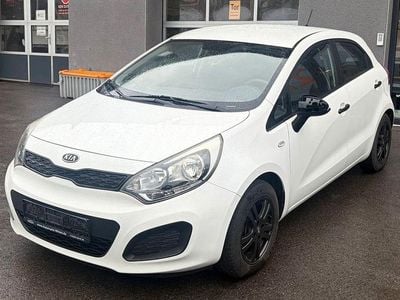 Gebraucht Kia Rio 75 PS (55 kW) 2012 Weiß Limousine