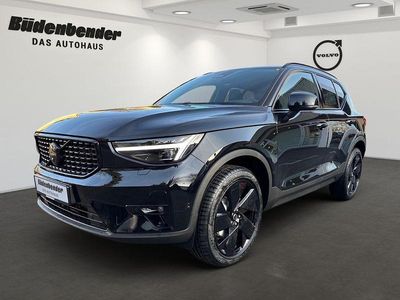 Neu Volvo XC40 Plus 197 PS (144 kW) 2026 Schwarz SUV