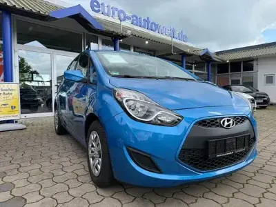 Gebraucht Hyundai ix20 Classic 90 PS (66 kW) 2016 Blau Kleinwagen
