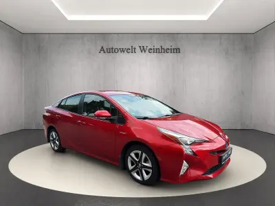 Gebraucht Toyota Prius Executive 122 PS (89 kW) 2018 Rot Kleinwagen