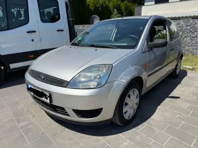 Gebraucht Ford Fiesta 60 PS (44 kW) 2005 Silber Kleinwagen
