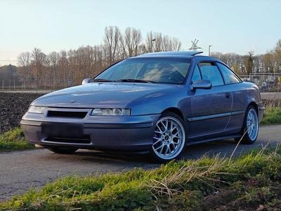 Gebraucht Opel Calibra 115 PS (84 kW) 1994 Violet Coupé