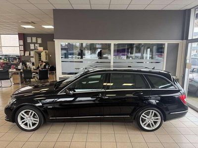 Schwarz Gebraucht 2011 Mercedes C200 Avantgarde Kombi | 7.990 € (Fairer Preis)