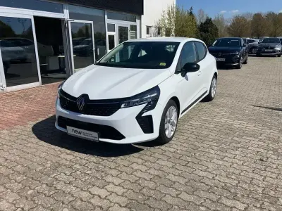 Brugt Renault Clio V 67 HK (49 kW) 2023 Hvid Sedan