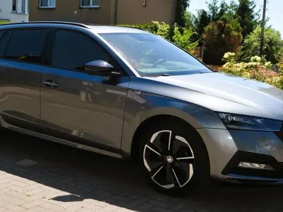 Gebraucht Skoda Octavia SportLine 150 PS (110 kW) 2024 Grau Kombi