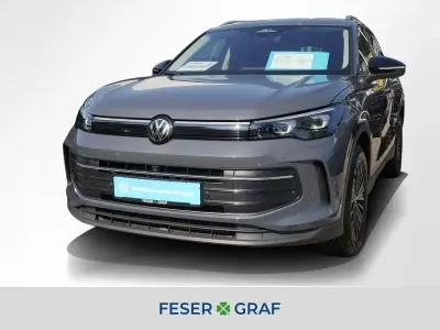 Gebraucht VW Tiguan 150 PS (110 kW) 2026 Grau (delfingrau metallic) SUV