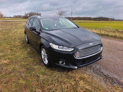 Gebraucht Ford Mondeo Titanium 150 PS (110 kW) 2016 Schwarz Kombi