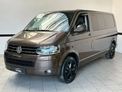 Gebraucht VW Caravelle 130 PS (95 kW) 2015 Braun Van