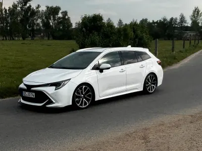 Gebraucht Toyota Corolla Lounge 184 PS (135 kW) 2021 Weiß Kombi