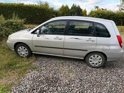 Suzuki Liana
