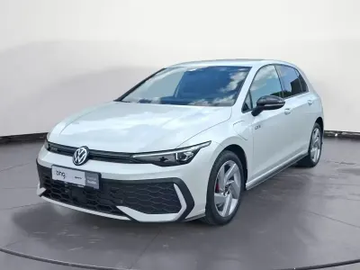 Gebraucht VW Golf VIII GTE 272 PS (200 kW) 2025 Oryxweiß perlmutteffekt Limousine