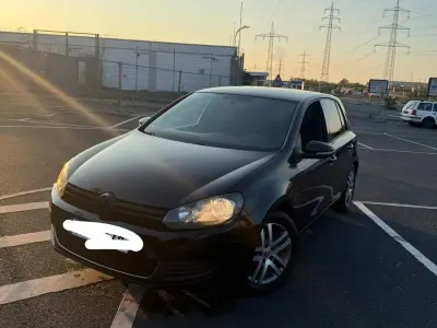 Gebraucht VW Golf VI 105 PS (77 kW) 2010 Schwarz Kleinwagen