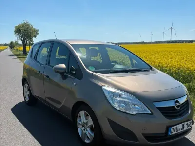 Gebraucht Opel Meriva 100 PS (73 kW) 2010 Beige Van / Kleinbus