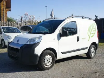 Gebraucht Fiat Fiorino Basis 77 PS (56 kW) 2012 Weiß Van / Kleinbus