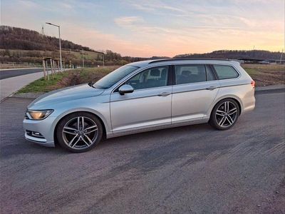Silber Gebraucht 2017 VW Passat Kombi | 9.990 € (Guter Preis)