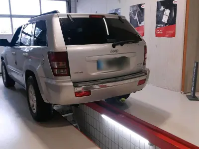 Gebraucht Jeep Grand Cherokee 218 PS (160 kW) 2006 Silber SUV