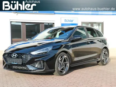 Neu Hyundai i30 N Line 150 PS (110 kW) 2026 Abyss black mineralef... Limousine