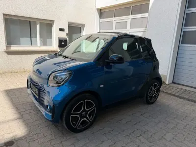 Gebraucht Smart ForTwo Electric Drive 60 kW (82 PS) 2021 Schwarz Cabrio