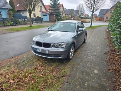 gebraucht BMW 120 Coupé d in Spice Grey/Grau E82