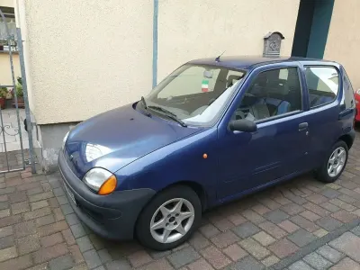 Begagnad Fiat Seicento S 39 HK (28 kW) 1998 Blå Halvkombi