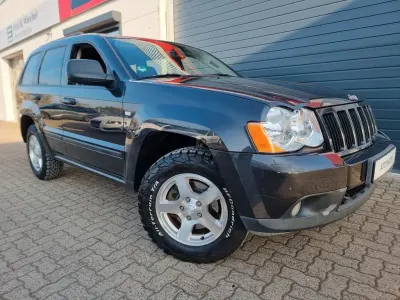 Käytetty Jeep Grand Cherokee Laredo 218 HP (160 kW) 2010 Musta Katumaasturi