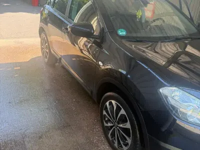 Gebraucht Nissan Qashqai 116 PS (85 kW) 2012 Schwarz SUV