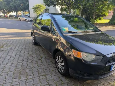 Gebraucht Mitsubishi Colt 95 PS (69 kW) 2009 Schwarz Kleinwagen