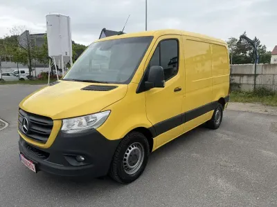 Używany Mercedes Sprinter 163 KM (119 kW) 2020 Żółty Van