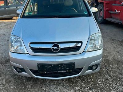 Gebraucht Opel Meriva 105 PS (77 kW) 2008 Silber Van / Kleinbus
